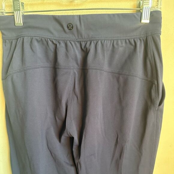 Lululemon Women’s Athletic Jogger Pants 6 - Picture 4 of 6